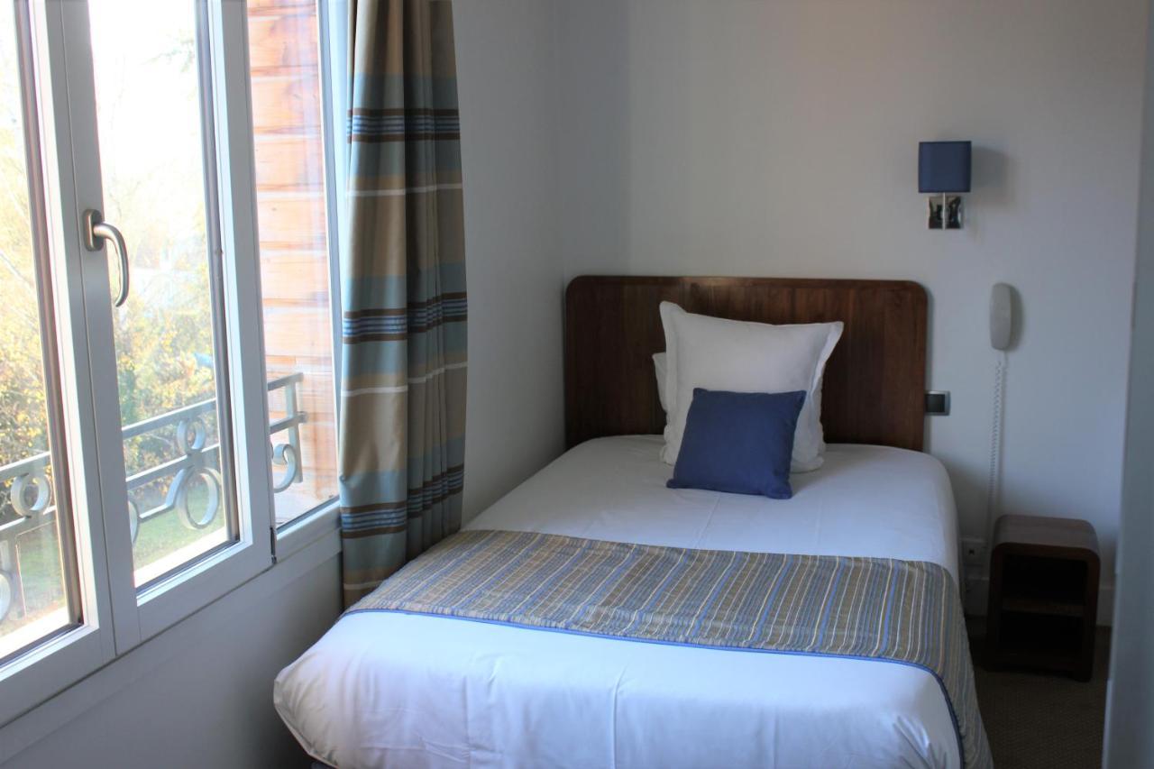 Logis & Restaurant - Le Manoir De Sauvegrain Hotel